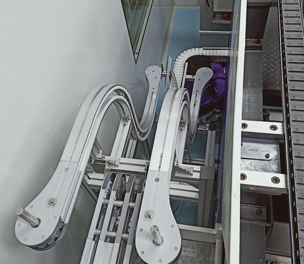 1629020552947000.jpg 夾瓶輸送機-(3).jpg